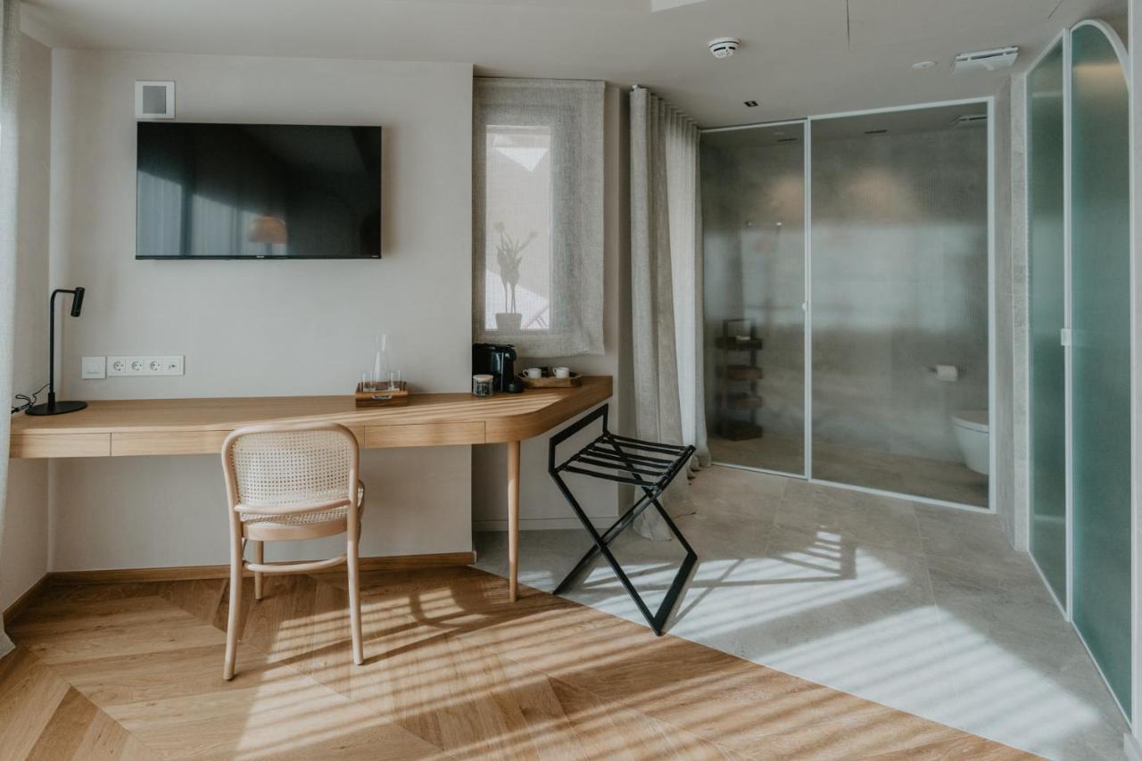 Hotel Petit Luxe Terrassa Esterno foto