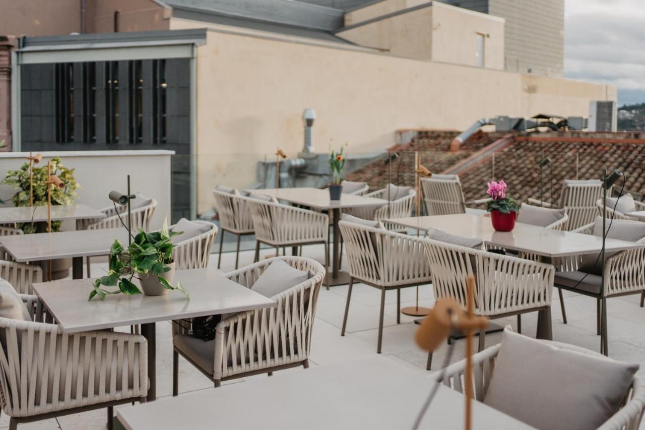 Hotel Petit Luxe Terrassa Esterno foto