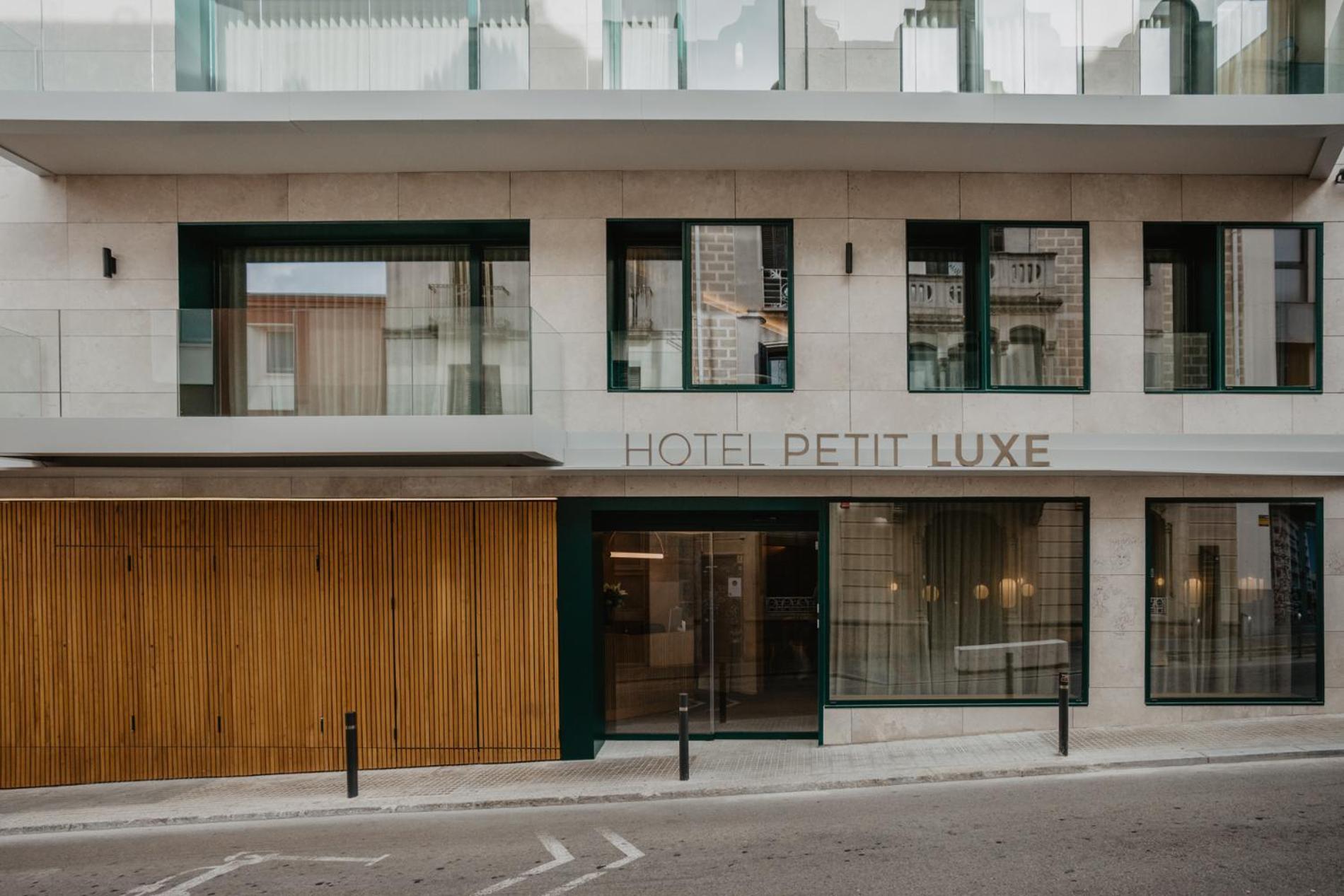 Hotel Petit Luxe Terrassa Esterno foto
